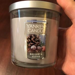 Yankee Candle in Balsam & Clove